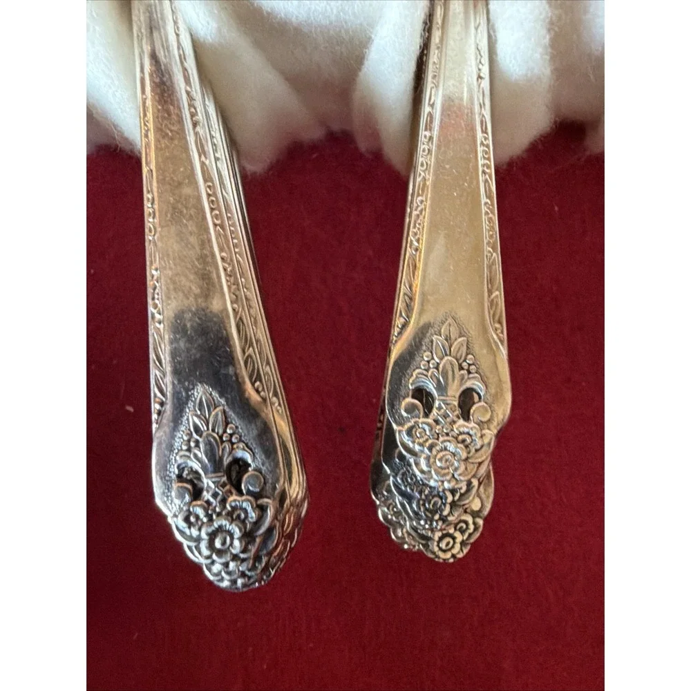 Holmes & Edwards Lovely Lady 1937 Silverplate Flatware 49 Piece Set + Box VTG